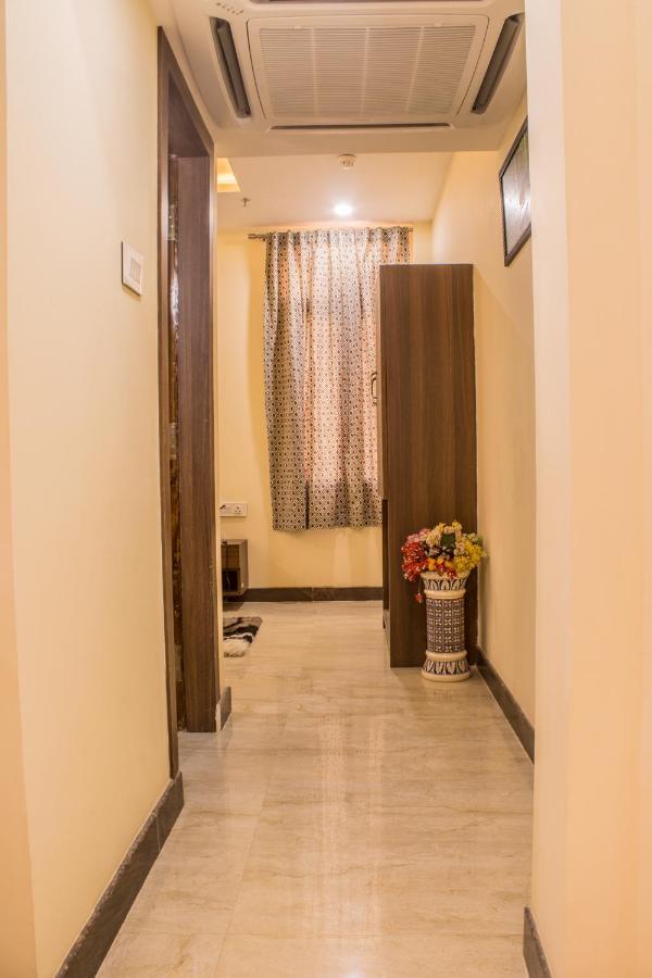 Lav Kush International Hotel Варанаси Екстериор снимка